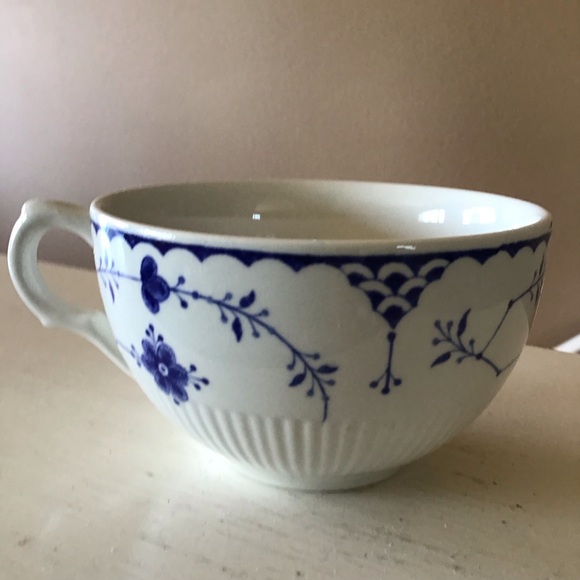 Vintage Furnivals Denmark Blue Teacup, England - Picture 4 of 5